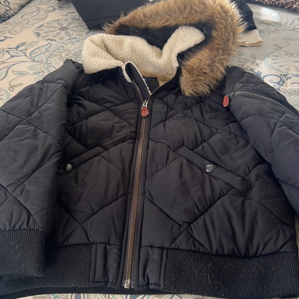 Girls winter coat from Gap Kids. Pick up South Corona.